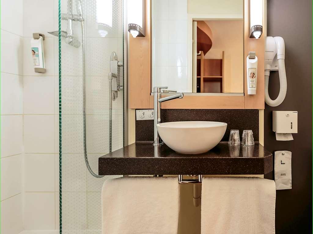 Ibis Clermont Ferrand Sud Herbet الغرفة الصورة